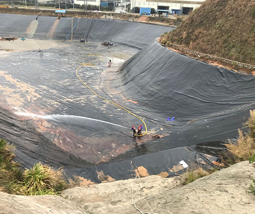 牙克石废水池清理