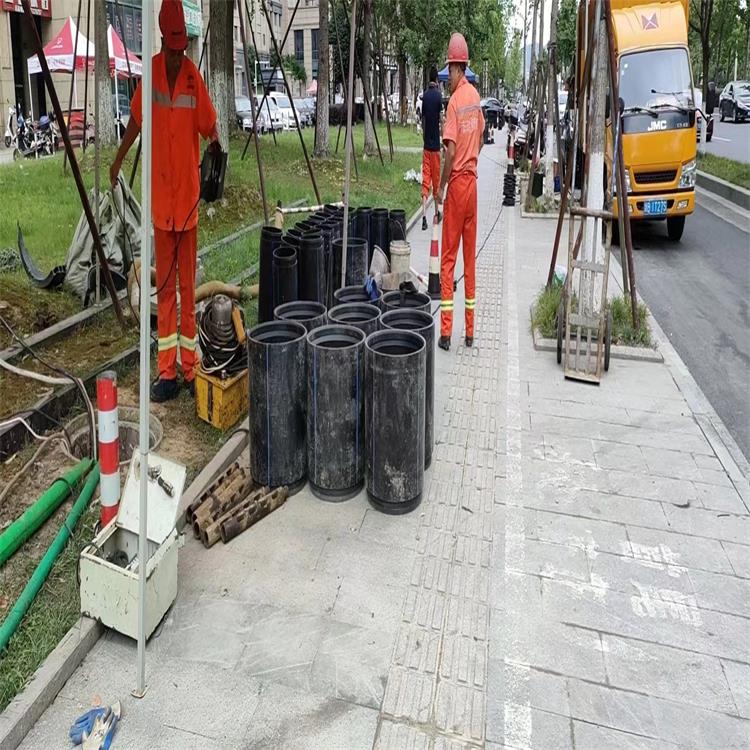 牙克石管道短管置换修复