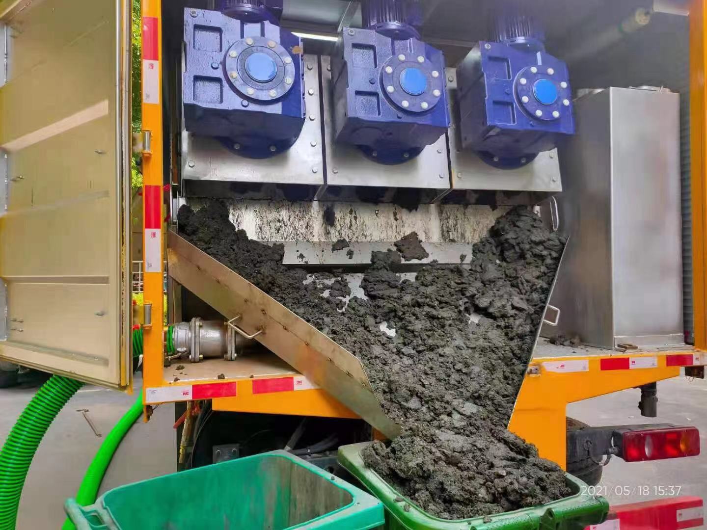 牙克石化粪池清掏城市维护站-泥浆净化干湿分离处理